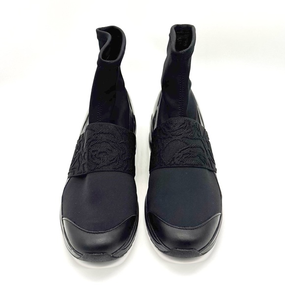 NWOB Taryn Rose Zorah High Top Sneaker Sock Chunky Boots Size: 7 - Picture 9 of 9